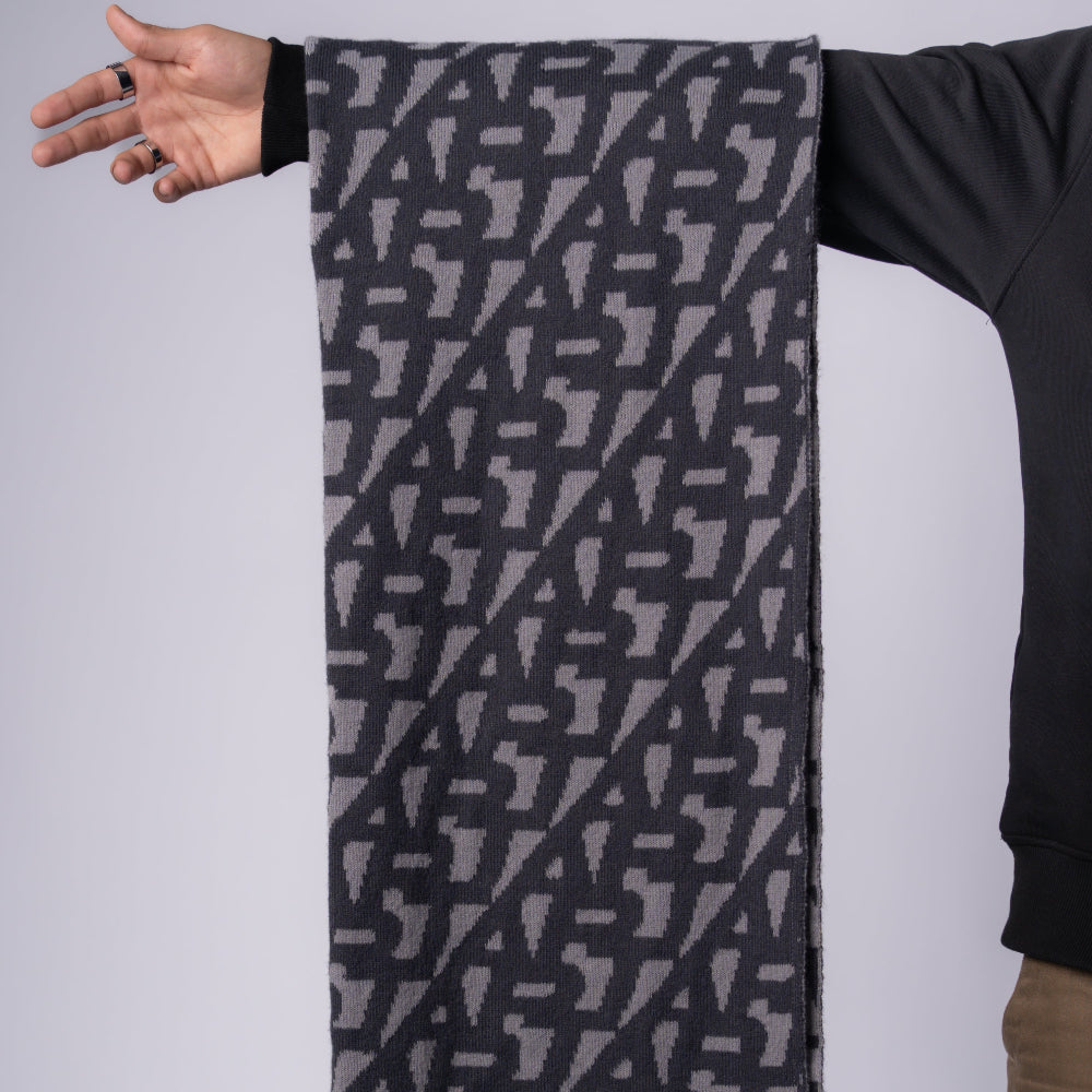 APT Classic Scarf (Grey)