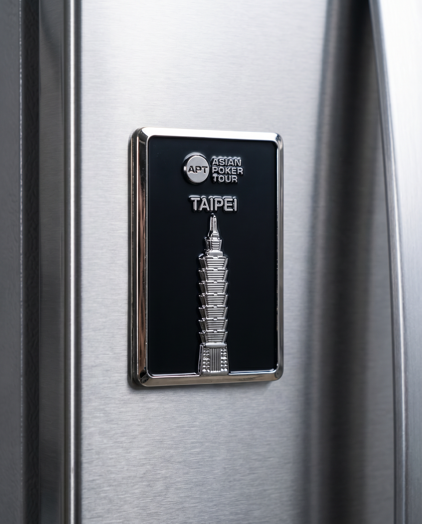APT Fridge Magnet (Pop Up Store Only]